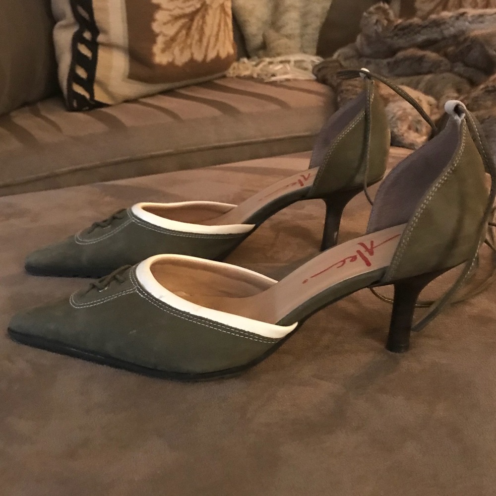 Like New Suede 3” heel with ankle ties. Size 8.5